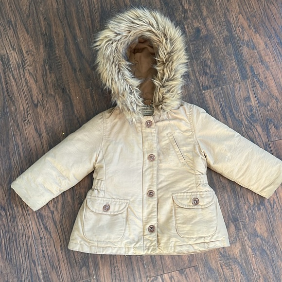 18/24 Tan Zara Jacket with removable fur trim - Picture 4 of 5